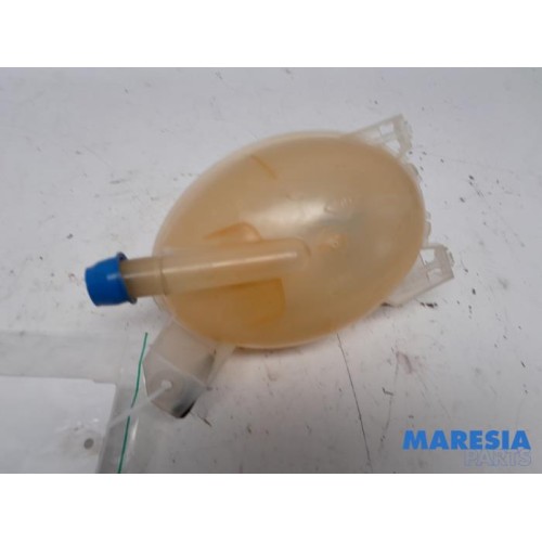 Renault - Captur - Expansion vessel