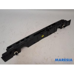 Renault - Captur - Rear bumper frame