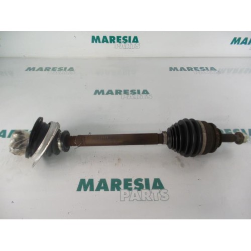 Renault - Megane Scenic - Aandrijfas links-voor