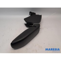 Citroen - C3 - Armrest