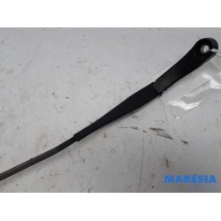 Peugeot - 308 - Front wiper arm