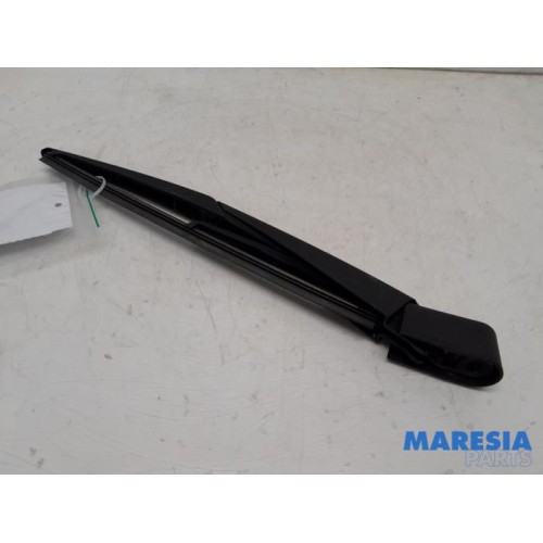 Peugeot - 308 - Rear wiper arm