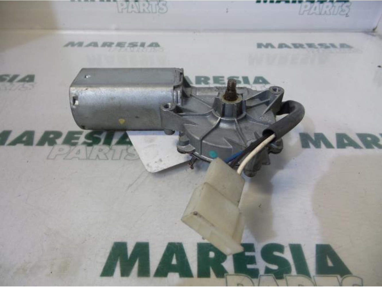 Renault - Safrane - Ruitenwissermotor achter