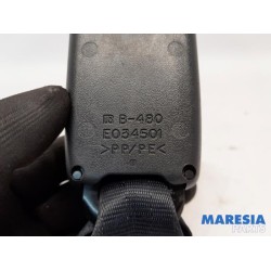 Citroen - C1 - Insertion ceinture de sécurité arrière gauche
