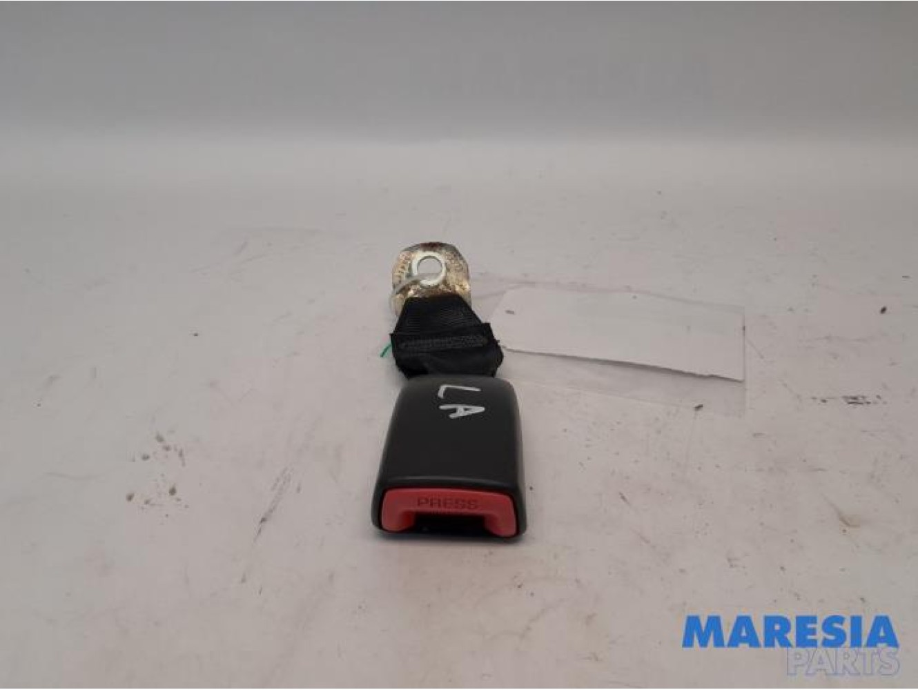 Citroen - C1 - Insertion ceinture de sécurité arrière gauche