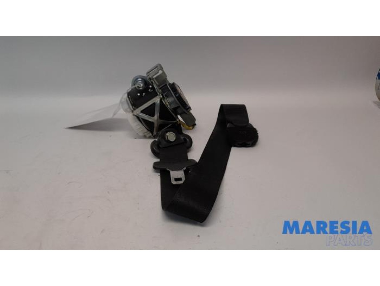 Fiat - 500 - Front seatbelt, right