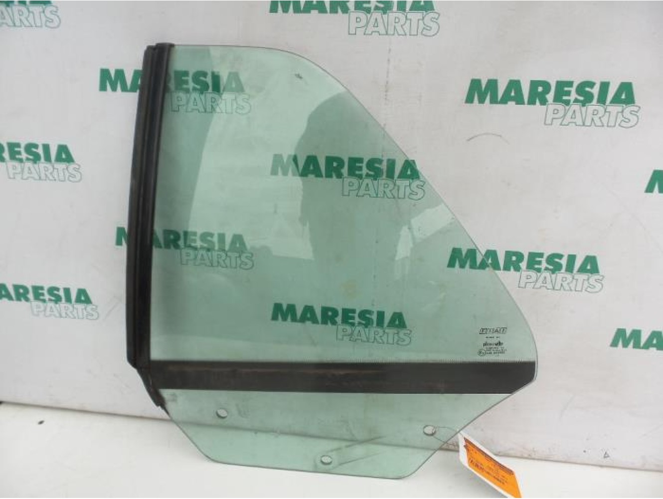 Fiat - Punto - Window 2-door, rear left