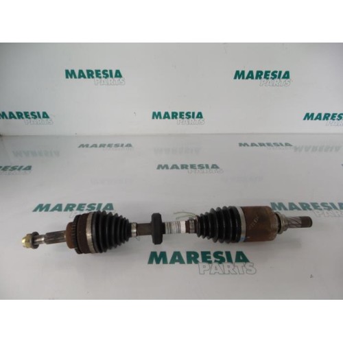 Renault - Kangoo - Front drive shaft, left