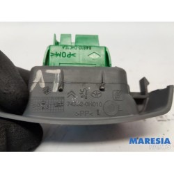 Citroen - C1 - Multi-functional window switch
