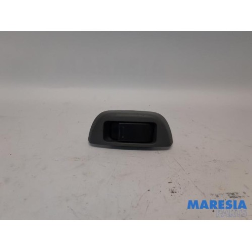 Citroen - C1 - Multi-functional window switch