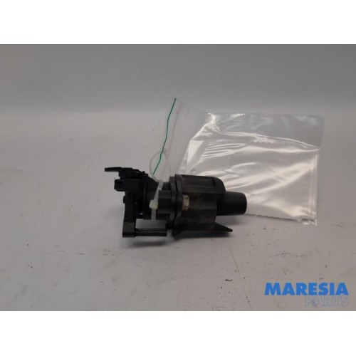 Citroen - C1 - Tailgate lock mechanism