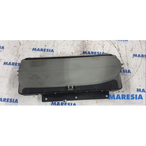 Renault - Megane Scenic - Right airbag (dashboard)