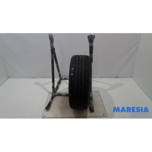 Peugeot - 307 - Tyre
