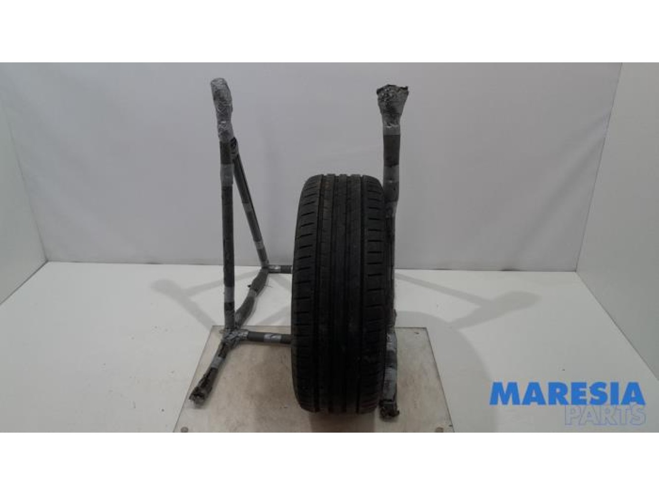 Peugeot - 307 - Tyre