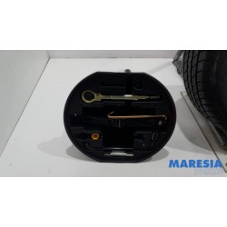 Peugeot - 307 - Krikset + reservewiel
