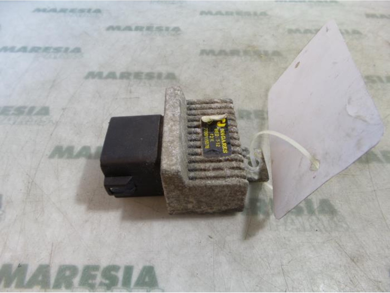 Renault - Laguna - Glow plug relay