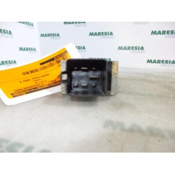 Renault - Laguna - Glow plug relay