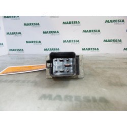 Renault - Laguna - Glow plug relay