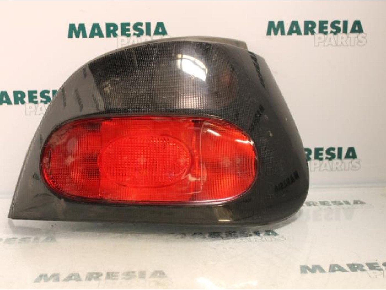 Renault - Megane - Taillight, right
