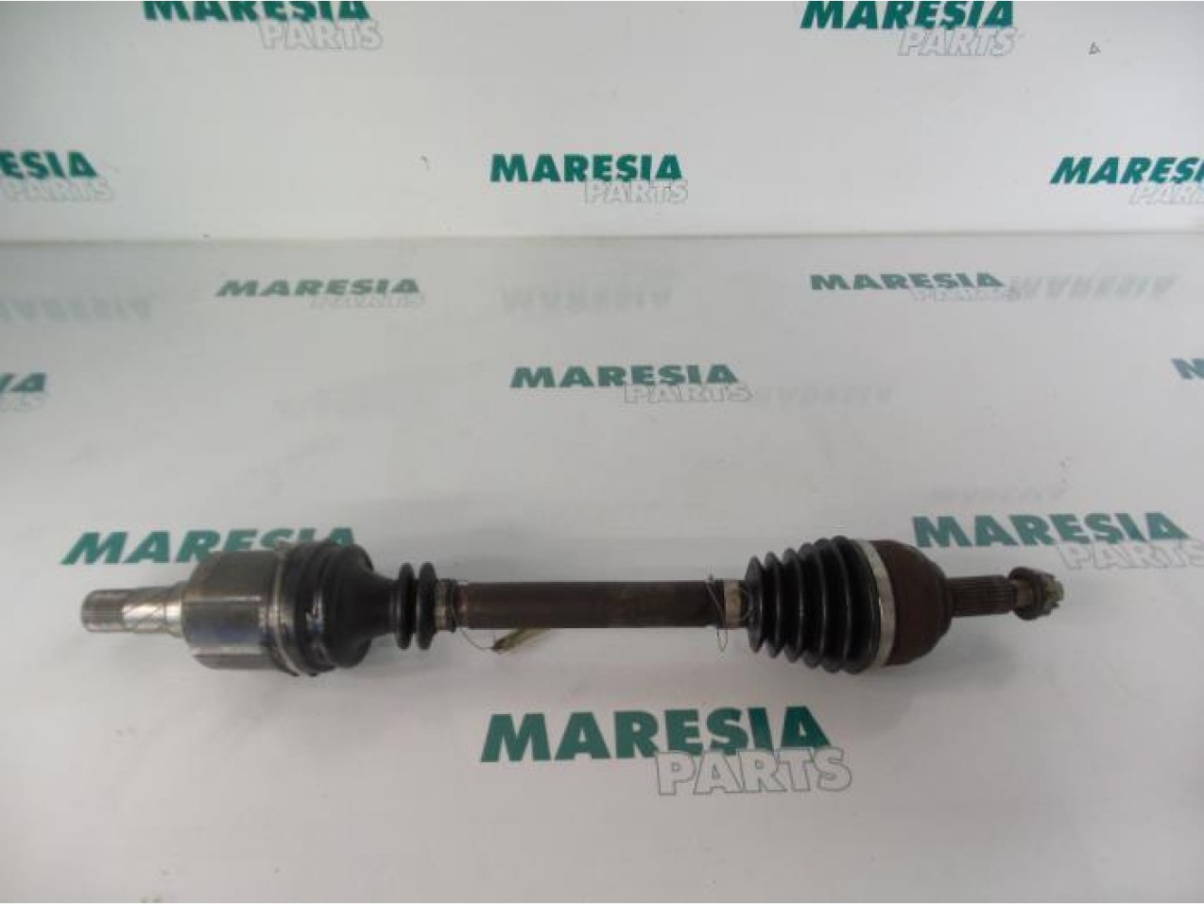 Renault - Megane - Aandrijfas links-voor