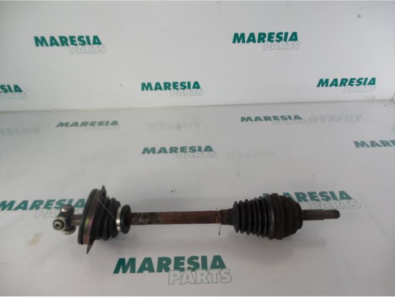 Renault - Megane - Aandrijfas links-voor