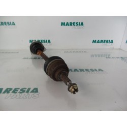 Renault - Megane - Front drive shaft, left