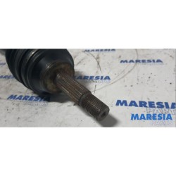 Renault - Megane - Aandrijfas links-voor