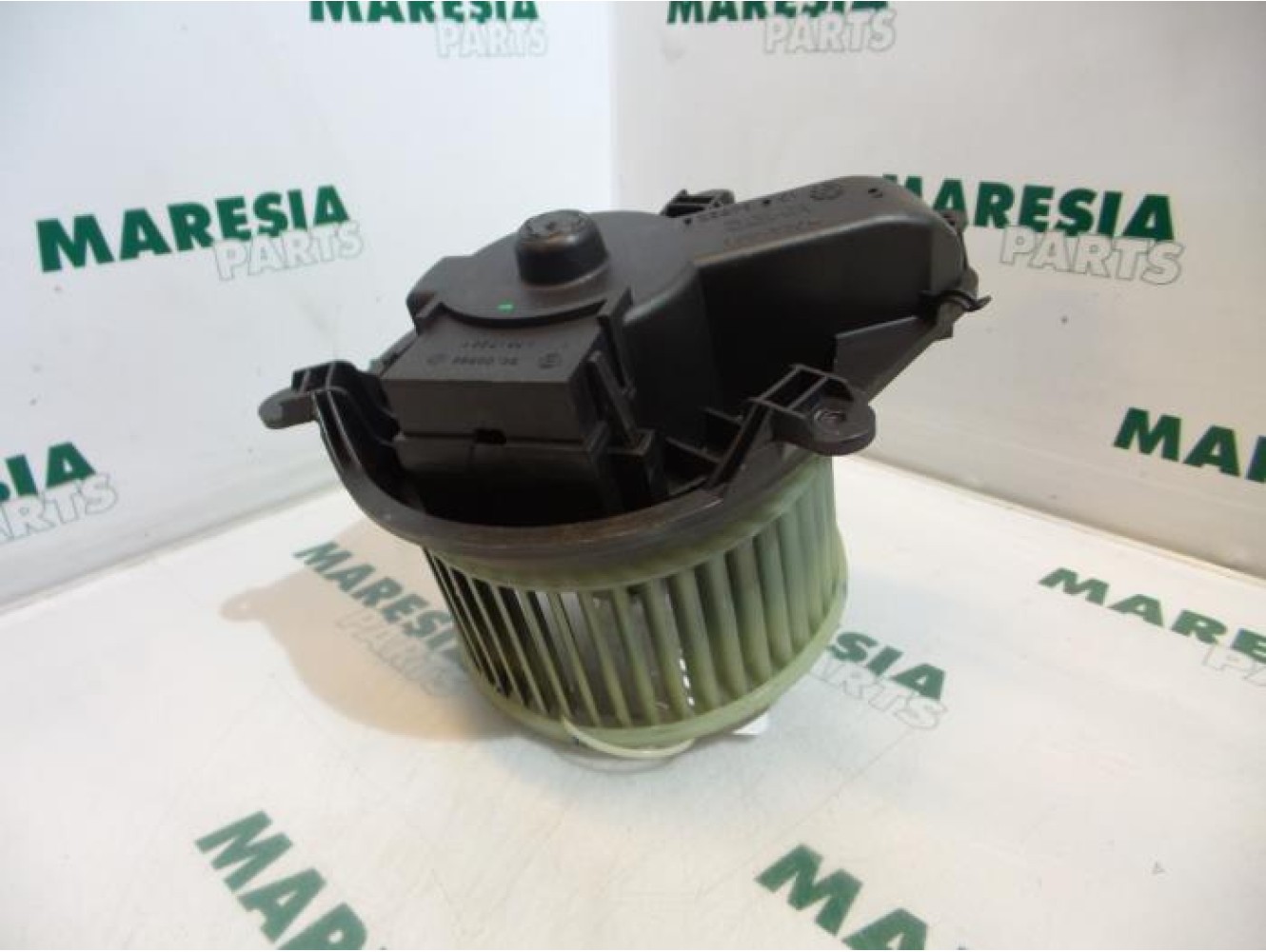 Renault - Laguna - Kachel Ventilatiemotor