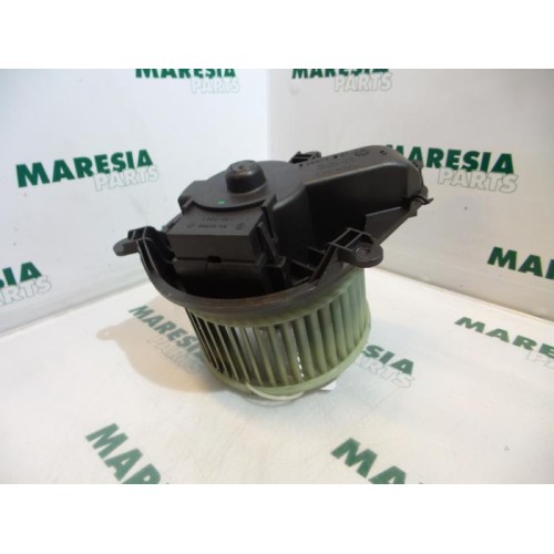 Renault - Laguna - Heating and ventilation fan motor