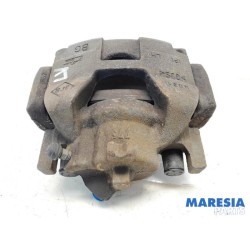 Renault - Scenic - Front brake calliper, left