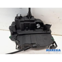 Renault - Scenic - Front door lock mechanism 4-door, right