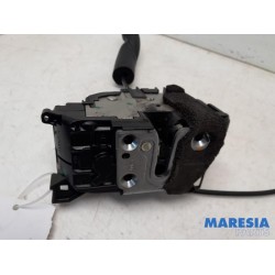 Renault - Scenic - Front door lock mechanism 4-door, right