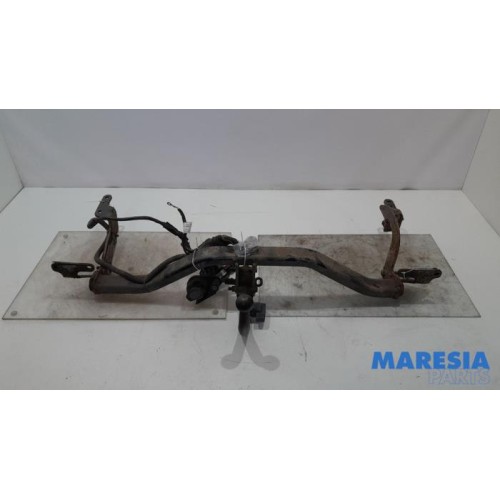 Citroen - C4 Grand Picasso - Towbar