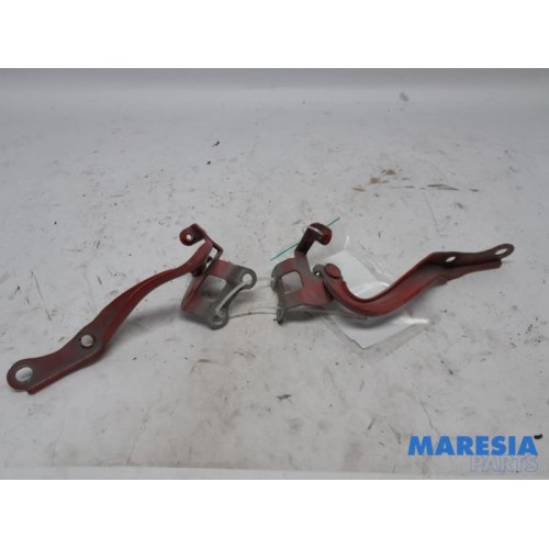 Citroen - C1 - Bonnet Hinge