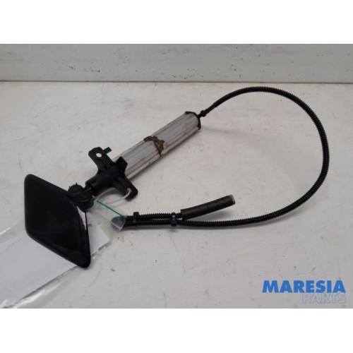 Renault - Scenic - Headlight washer