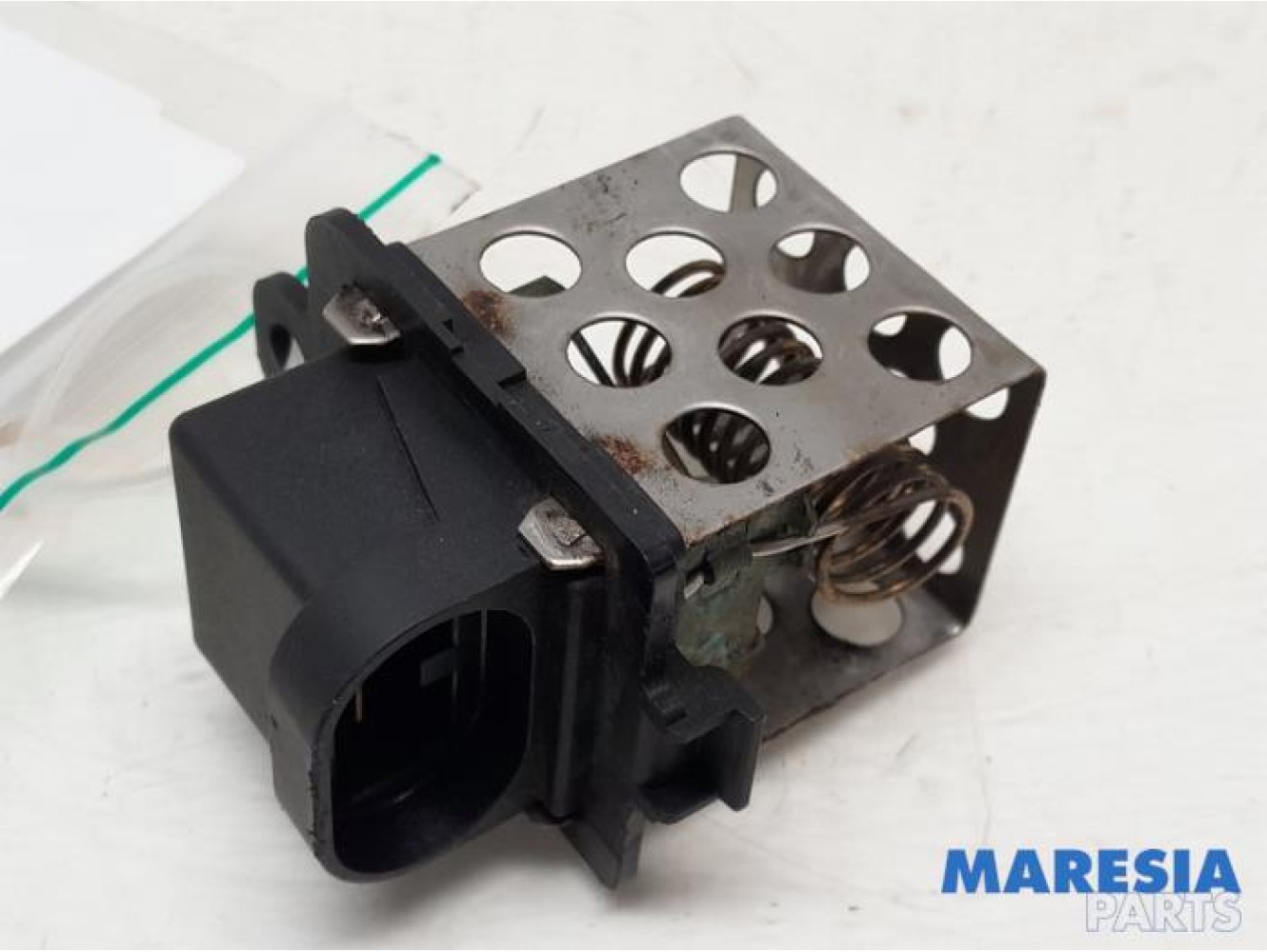Renault - Scenic - Cooling fan resistor