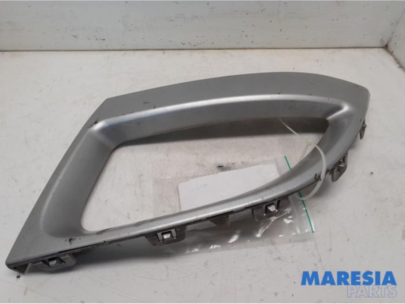 Renault - Scenic - Abdeckplatte Nebelscheinwerfer links