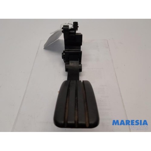Renault - Scenic - Gaspedaalpositie Sensor