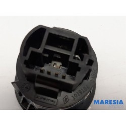Renault - Scenic - Start/stop switch