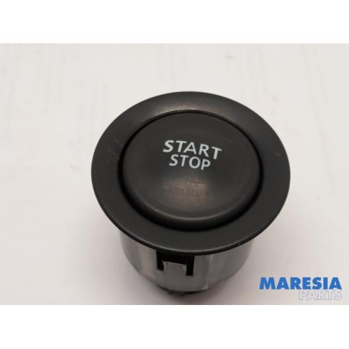 Renault - Scenic - Start/stop switch