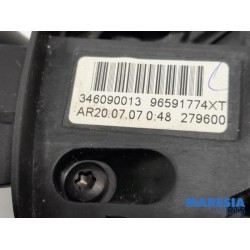 Citroen - C4 Grand Picasso - Steering column stalk