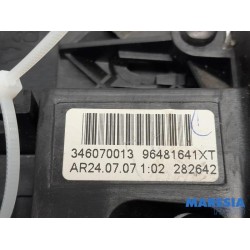 Citroen - C4 Grand Picasso - Steering column stalk