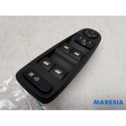 Citroen - C4 Grand Picasso - Multi-functional window switch