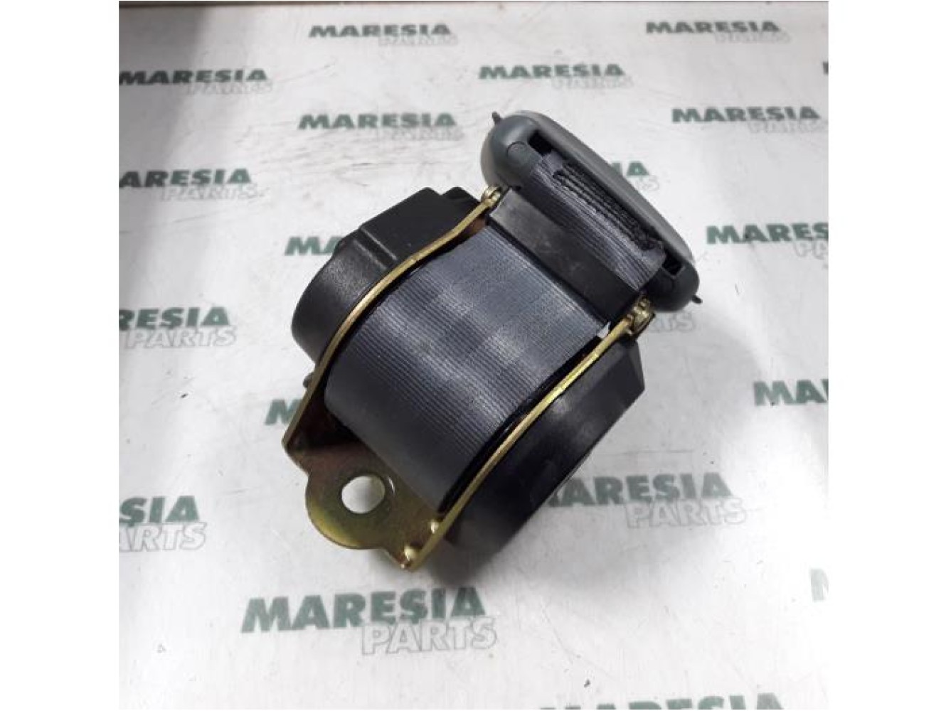 Renault - Megane - Rear seatbelt, centre