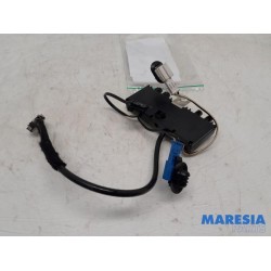 Peugeot - 307 - Antenna Amplifier