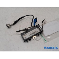 Peugeot - 307 - Antenna Amplifier