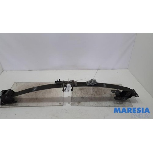 Renault - Master - Blattfeder hinten
