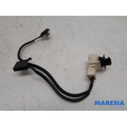 Peugeot - 307 - Convertible top position sensor