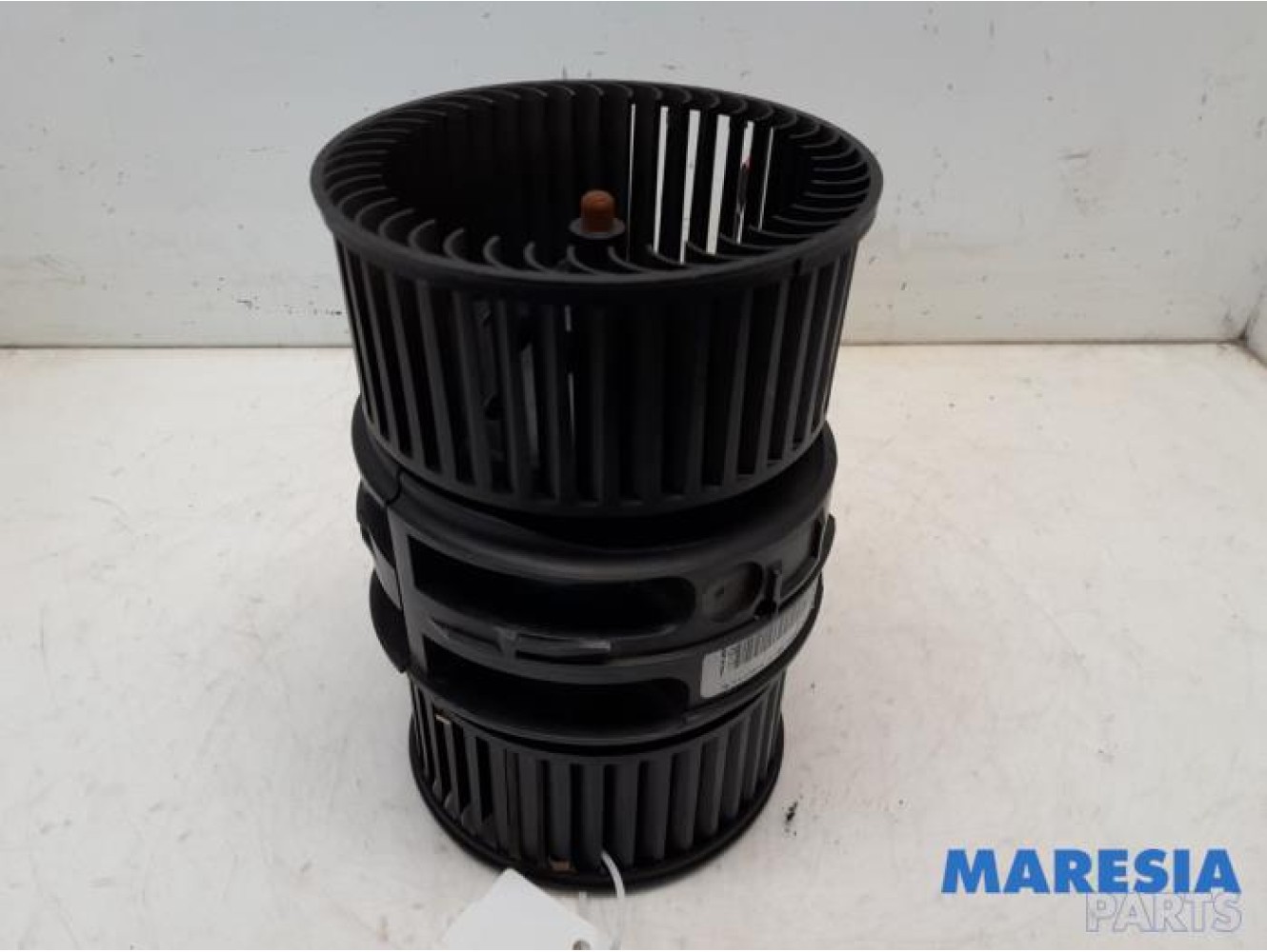Renault - Scenic - Heating and ventilation fan motor