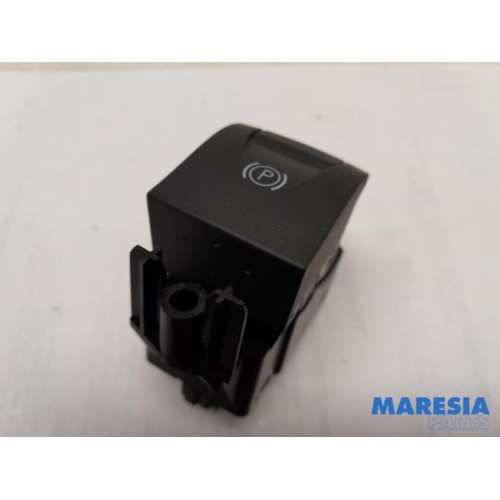 Renault - Scenic - Parking brake switch